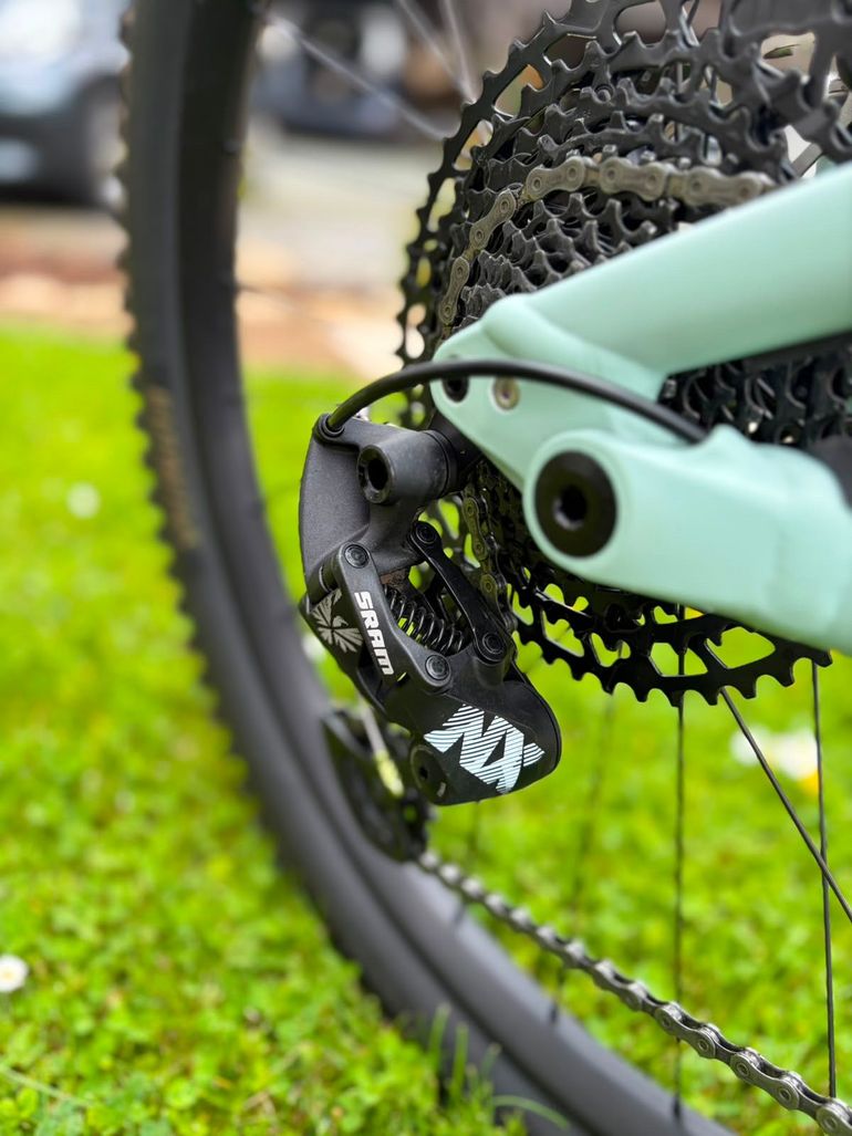 Used Specialized Status 160 2023 2023 Mountainbike, Green, 29, 27.5 — image 3 of 5