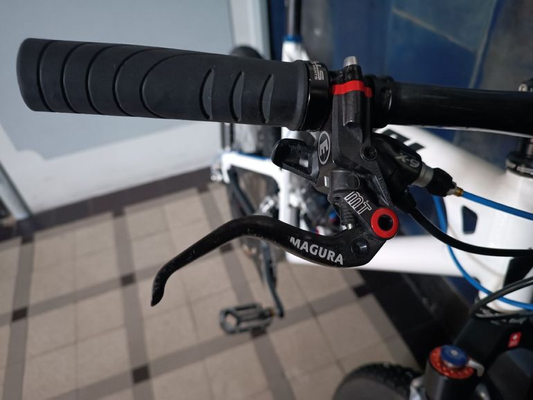 Used Nicolai Nicolai Custom Sram X0 2010 Mountainbike, Weiß — image 9 of 16