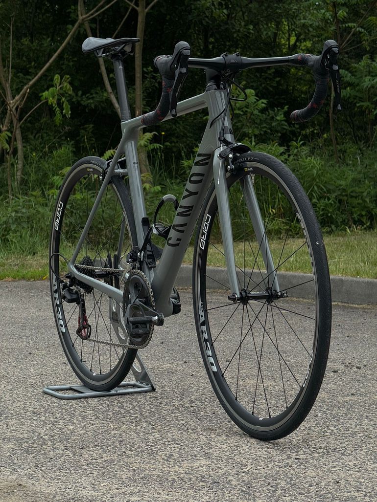 Used Canyon Ultimate CF SL 7 2021 2021 Road & Gravel — image 1 of 7