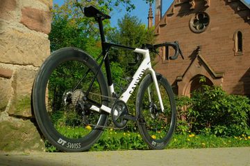 Brugt Canyon Ultimate CF SL Disc 8.0 2020 2020 Road & Gravel — billede 2 af 3