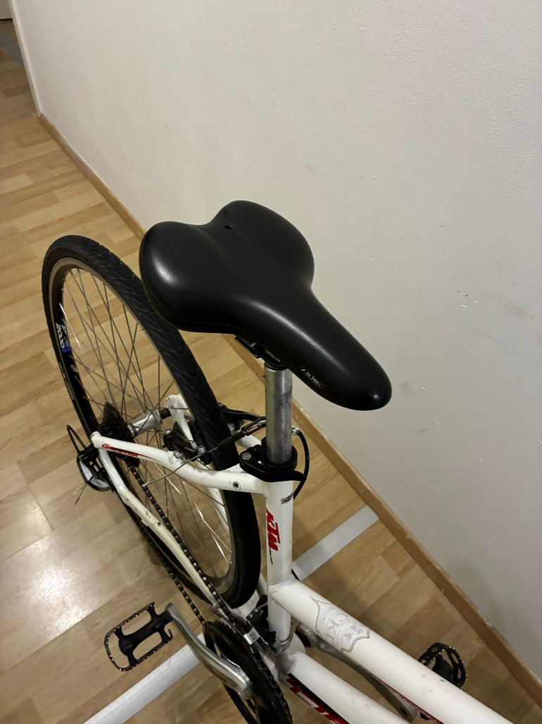 Used KTM Life Shimano Acera 2012 Urban, White — image 6 of 8