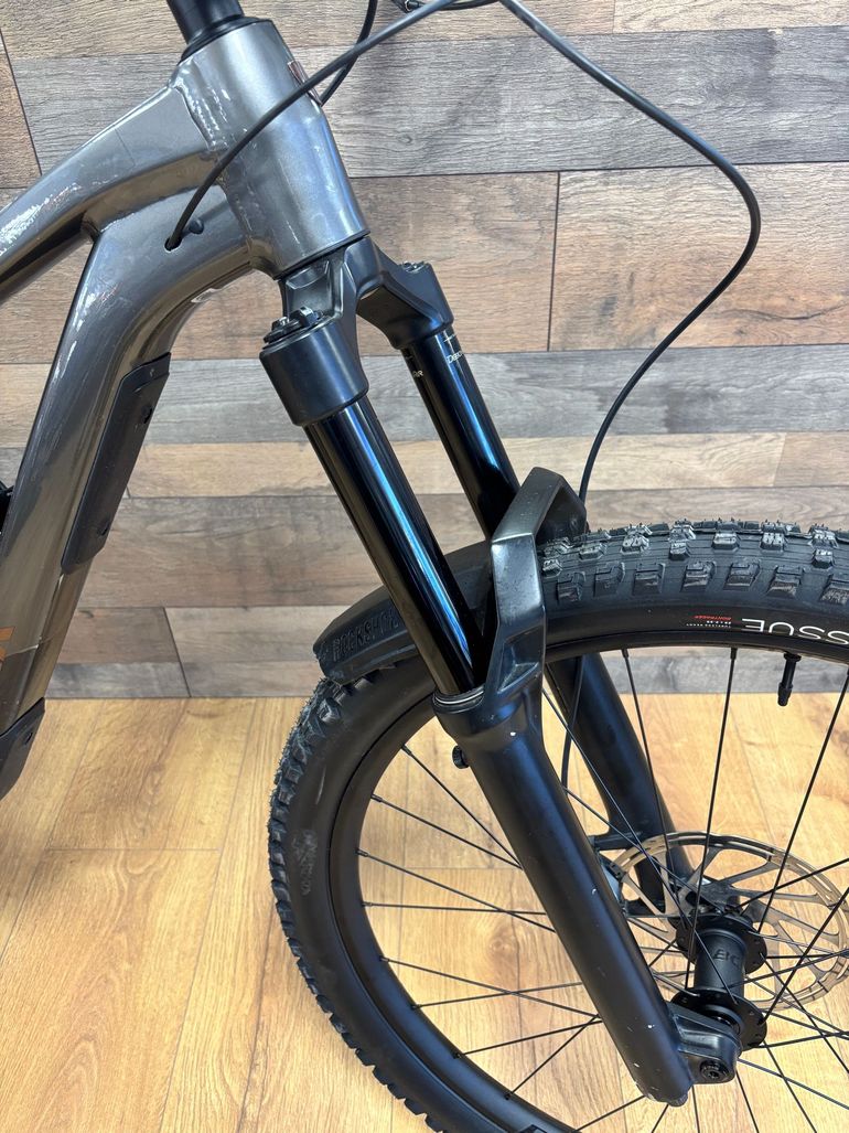 Used Trek Slash 9 GX AXS T-Type Gen 6 2025 2025 Mountainbike — image 4 of 5