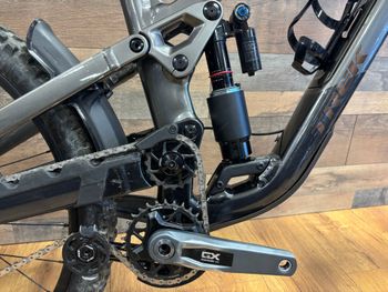 Used Trek Slash 9 GX AXS T-Type Gen 6 2025 2025 Mountainbike — image 2 of 5