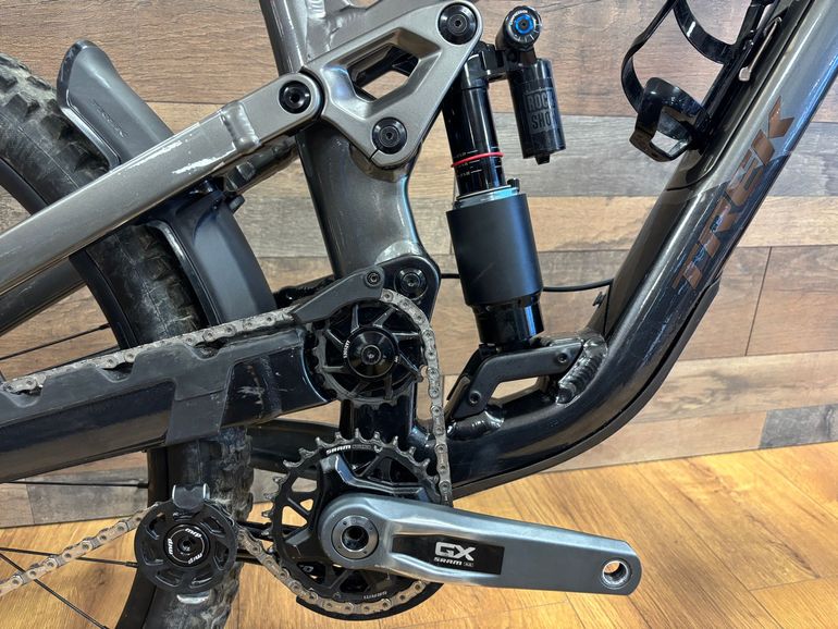 Used Trek Slash 9 GX AXS T-Type Gen 6 2025 2025 Mountainbike — image 2 of 5