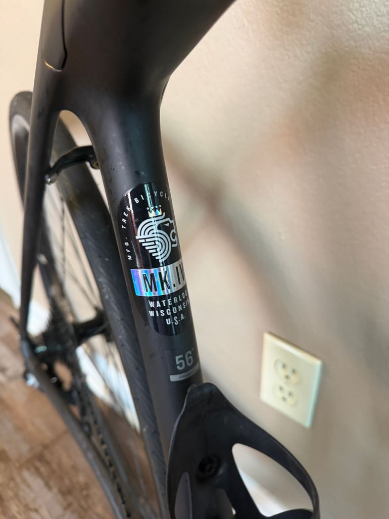 Used Trek Domane SL 5 Gen 4 2025 2025 Road & Gravel, Black — image 4 of 9