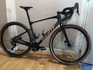 Giant Revolt Advanced 3 2022 2022 Road & Gravel d'occasion — image 1 sur 5