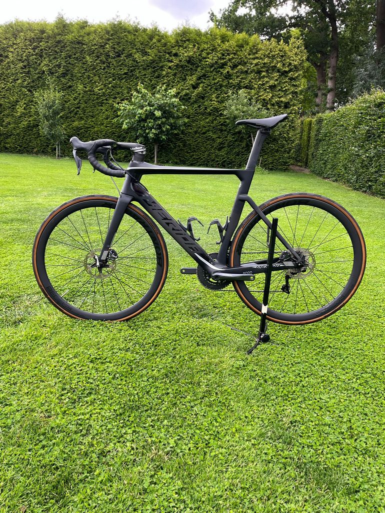 Used Merida REACTO DISC 8000-E 2020 2020 Road & Gravel — image 1 of 8