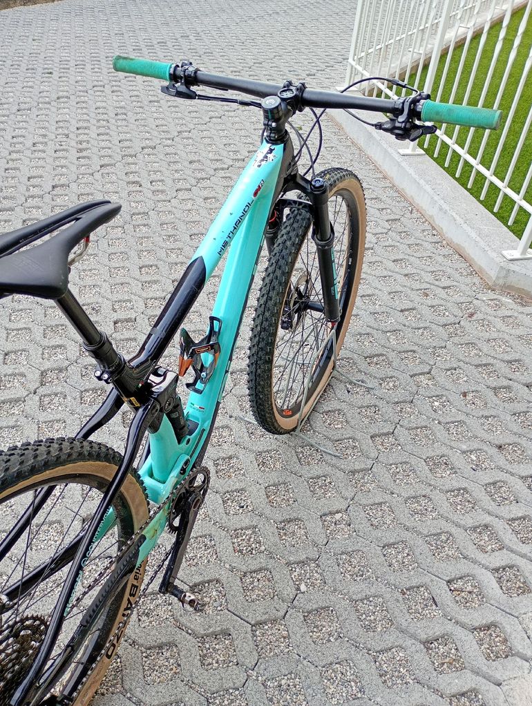 Used Bianchi Methanol Shimano Deore XT 2020 Mountainbike, Black — image 4 of 5