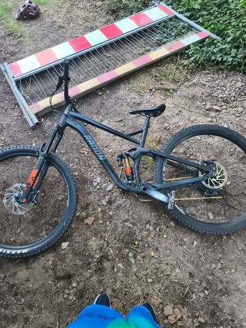 Radon SWOOP AL 9.0 2023 2023 Mountainbike usato, Nero — immagine 2 di 3