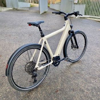 Used Riese & Müller Culture touring 2024 2024 Urban, Light Gray — image 2 of 3