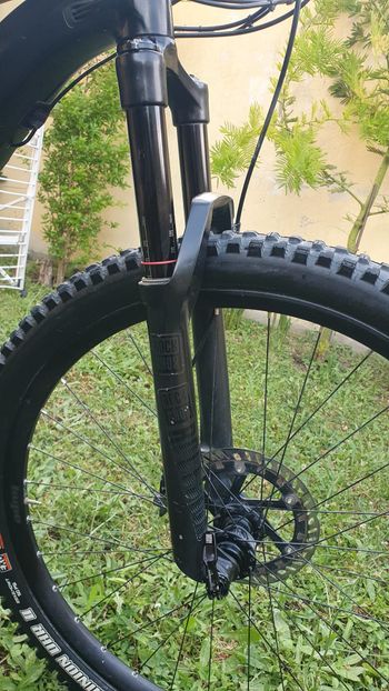 Used Specialized Turbo Levo Expert 29 2018 Mountainbike, Schwarz — image 11 of 15