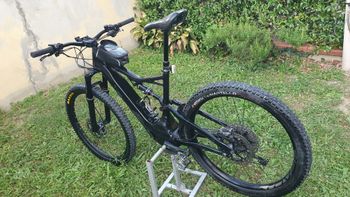 Used Specialized Turbo Levo Expert 29 2018 Mountainbike, Schwarz — image 4 of 15