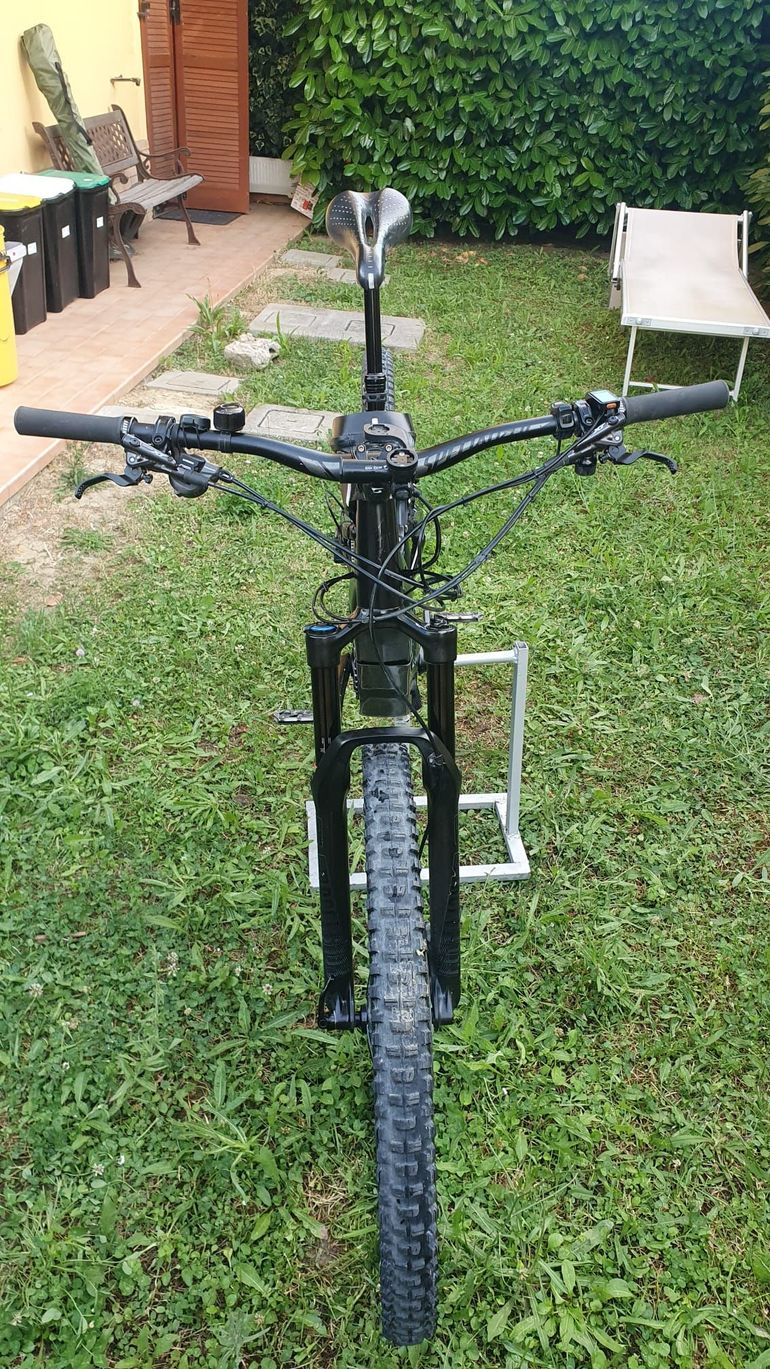 Used Specialized Turbo Levo Expert 29 2018 Mountainbike, Schwarz — image 14 of 15
