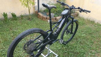 Used Specialized Turbo Levo Expert 29 2018 Mountainbike, Schwarz — image 3 of 15