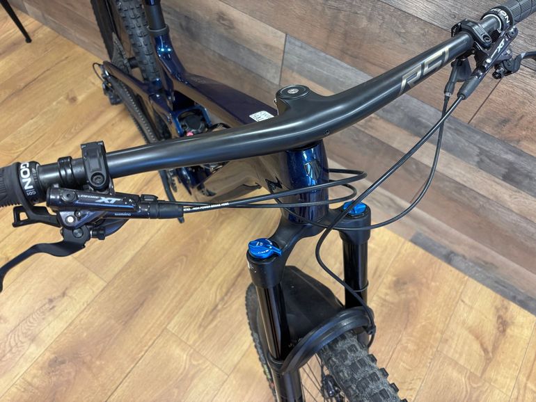 Used Trek Fuel EX 9.8 XT Gen 6 2023 2023 Mountainbike, Blue, 29 — image 4 of 8