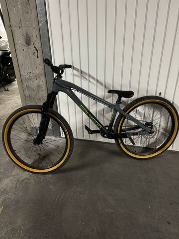 Used Polygon Trid 2025 2025 Mountainbike, Green, 26 — image 2 of 3