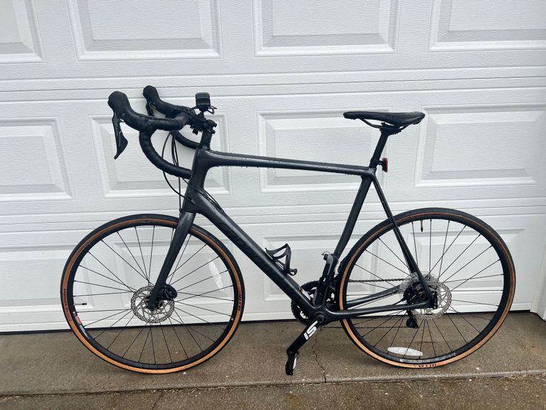 Used Cannondale Synapse Carbon Disc 105 2019 2019 Road & Gravel, Green — image 1 of 7