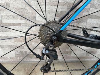 Used CUBE ATTAIN GTC Race 2017 2017 Road & Gravel — image 4 of 16