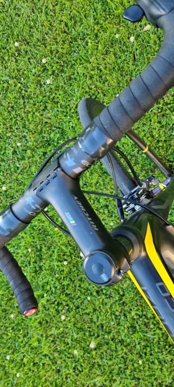 Used Focus Izalco Max, Campagnolo Super Rekord 2016 Road & Gravel, Schwarz — image 9 of 18