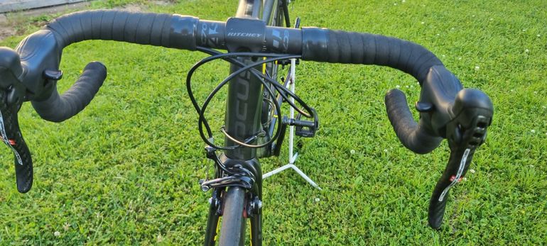 Used Focus Izalco Max, Campagnolo Super Rekord 2016 Road & Gravel, Schwarz — image 11 of 18
