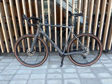 Canyon Grizl 7 2025 2025 Road & Gravel de segunda mano, Gris claro — imagen 1 de 18