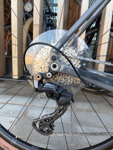 Canyon Grizl 7 2025 2025 Road & Gravel de segunda mano, Gris claro — imagen 9 de 18