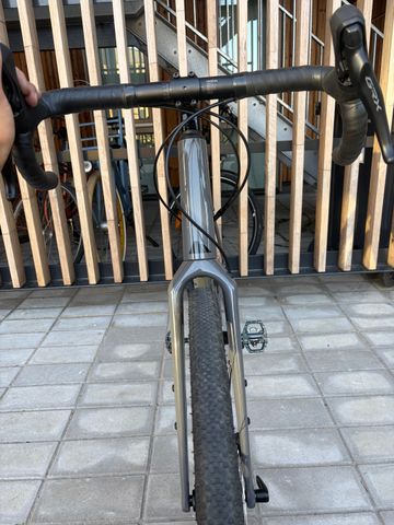 Canyon Grizl 7 2025 2025 Road & Gravel de segunda mano, Gris claro — imagen 10 de 18