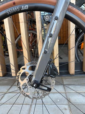 Canyon Grizl 7 2025 2025 Road & Gravel de segunda mano, Gris claro — imagen 2 de 18