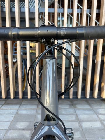 Canyon Grizl 7 2025 2025 Road & Gravel de segunda mano, Gris claro — imagen 5 de 18
