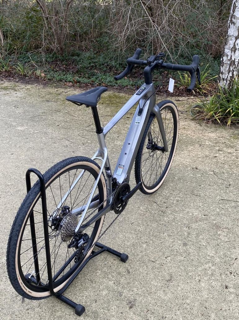 Used Cannondale SYNAPSE NEO ALLROAD 2 GRY MD 2025 Road & Gravel — image 3 of 3