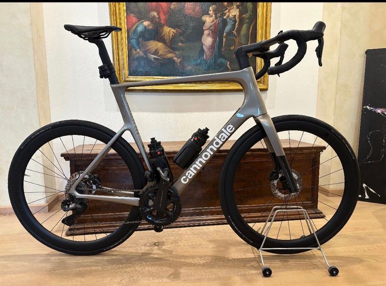 Used Cannondale SuperSix EVO 2 2025 2025 Road & Gravel, Light Gray — image 1 of 8