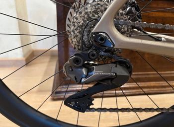 Used Cannondale SuperSix EVO 2 2025 2025 Road & Gravel, Light Gray — image 5 of 8