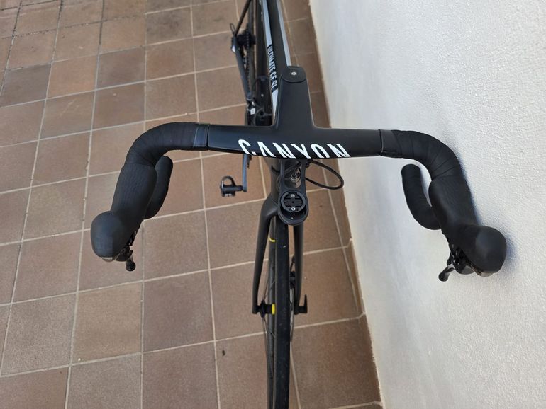 Used Canyon Ultimate CF SL Disc 8.0 2019 2019 Road & Gravel, Schwarz — image 4 of 7