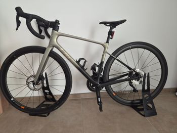 Used Liv Avail Advanced Pro 1 2024 2024 Road & Gravel, Light Gray — image 4 of 6