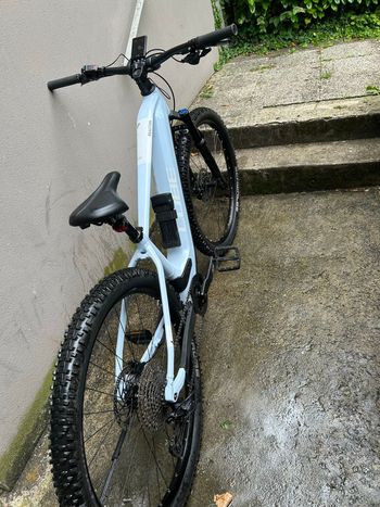 Used CUBE REACTION HYBRID, PRO 750 2023 2023 Mountainbike, White, 27.5, 29 — image 3 of 11