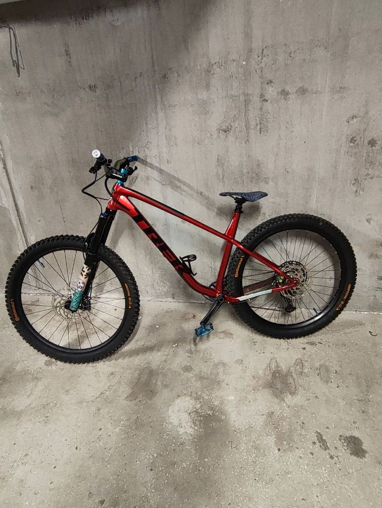 Used Trek Roscoe 9 2023 2023 Mountainbike — image 1 of 5