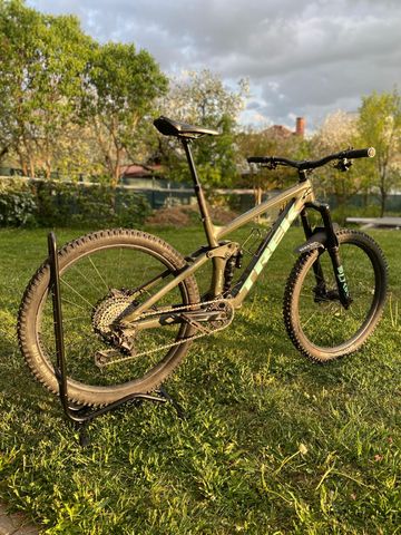 Used Trek Remedy 8 2022 2022 MTB