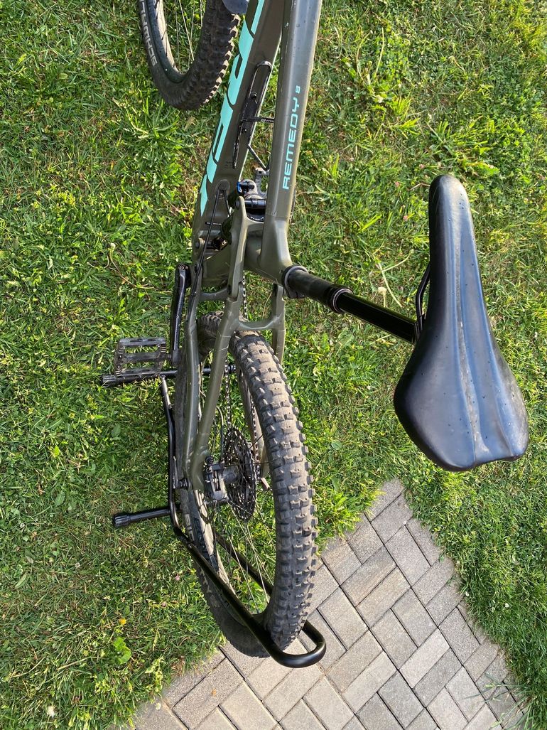 Gebrauchtes Trek Remedy 8 2022 2022 Mountainbike, Grün, 27.5 — Bild 6 von 6
