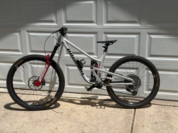 Used Propain TYEE AL Ultimate 2025 2025 Mountainbike, White, 27.5, 29 — image 2 of 5