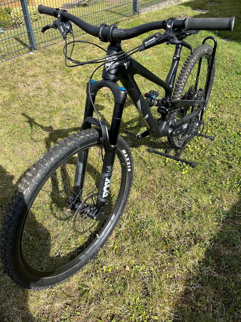 Used YT Industries JEFFSY Comp 29 2020 2020 Mountainbike, Black, 29 — image 1 of 7