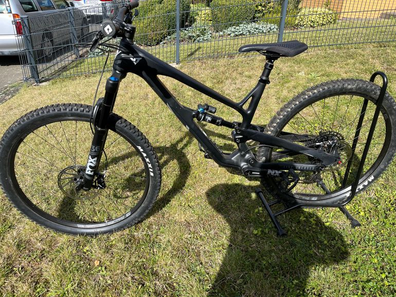 Used YT Industries JEFFSY Comp 29 2020 2020 Mountainbike, Black, 29 — image 2 of 7