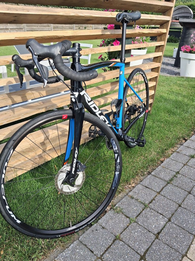 Used Ridley Fenix SL Disc - Shimano Ultegra 2x11sp 2023 2023 Road & Gravel, Blue — image 1 of 7