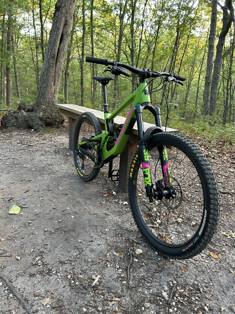 Used Santa Cruz Nomad SRAM GX Eagle 2022 Mountainbike, Green — image 2 of 15