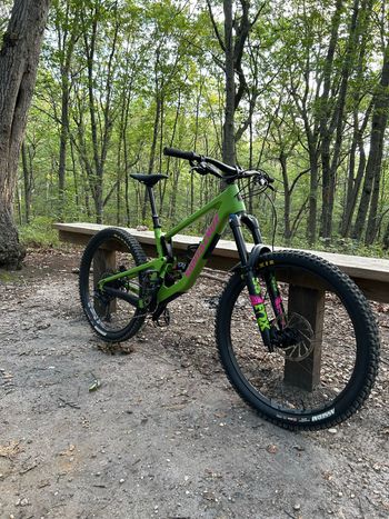 Used Santa Cruz Nomad SRAM GX Eagle 2022 Mountainbike, Green — image 5 of 15