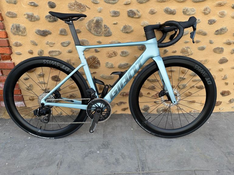 Used Giant Propel Advanced Pro 1-AXS 2027 2027 Road & Gravel — image 1 of 8
