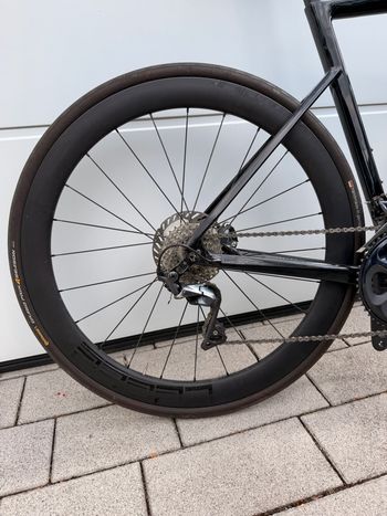 Used Focus IZALCO MAX DISC 8.8 2020 2020 Road & Gravel — image 4 of 16