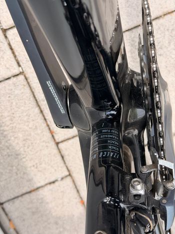 Used Focus IZALCO MAX DISC 8.8 2020 2020 Road & Gravel — image 7 of 16