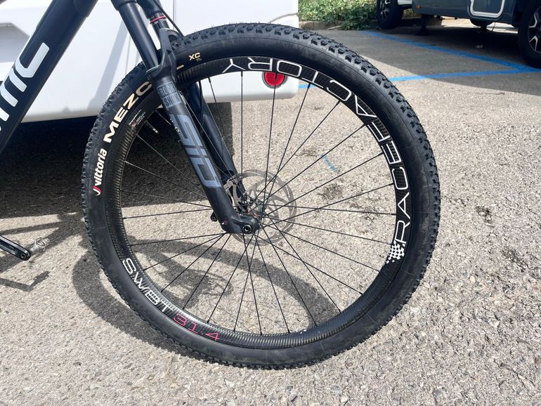 Used BMC Twostroke 01 ONE 2022 2022 Mountainbike, Black — image 8 of 12