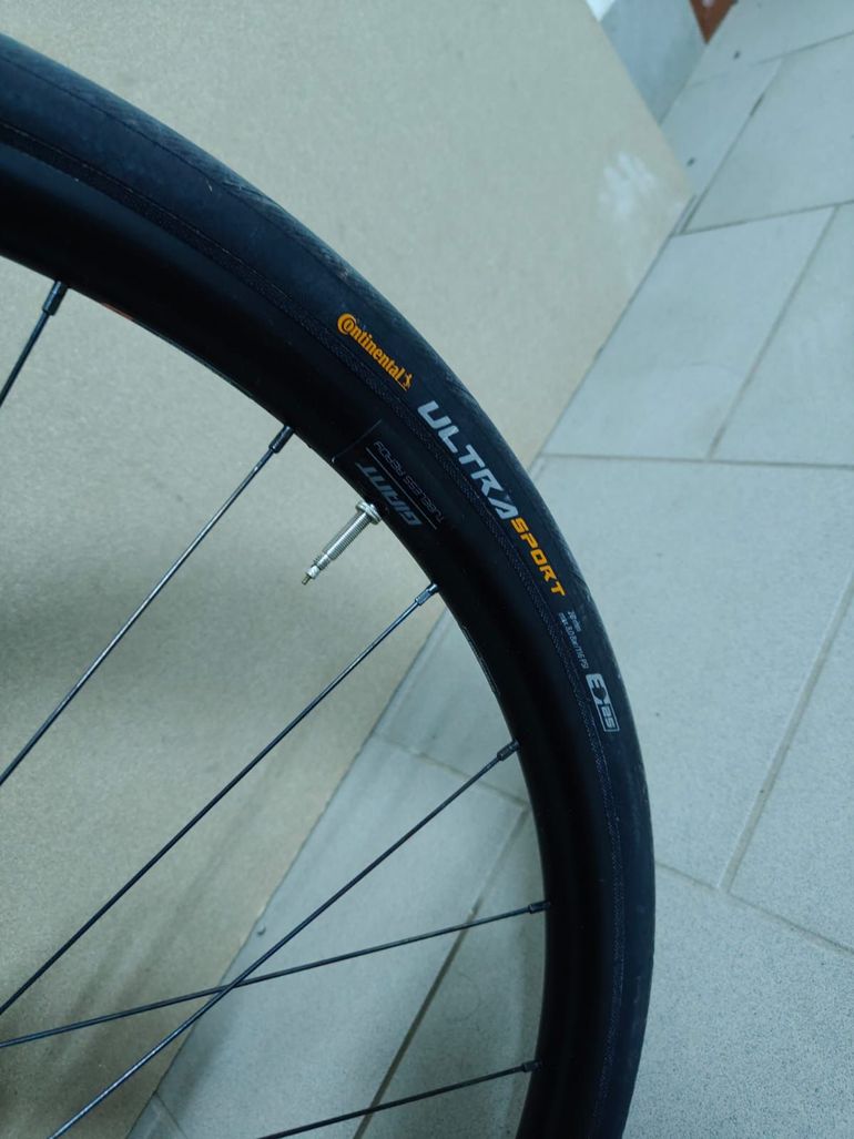Used Giant Tcr Shimano Ultegra 2023 Road & Gravel, Orange — image 11 of 11