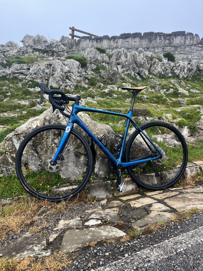 Used Scott Addict 20 disc 2021 2021 Road & Gravel, Blue — image 2 of 6